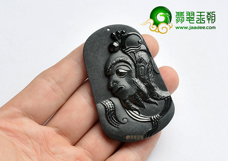 糯冰种墨翠缅甸翡翠A货美猴王挂件