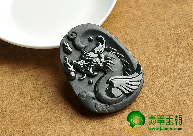 冰种墨翠缅甸翡翠A货飞龙在天挂件