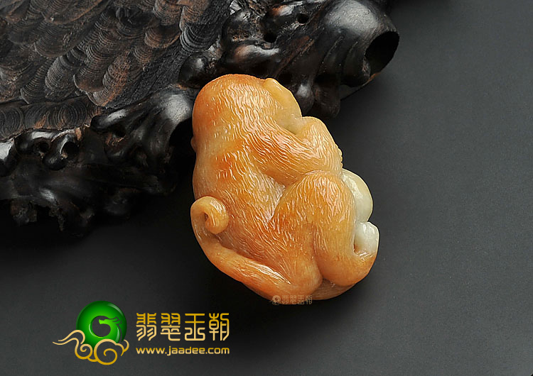 糯冰种红黄翡缅甸翡翠A货灵猴献寿挂件