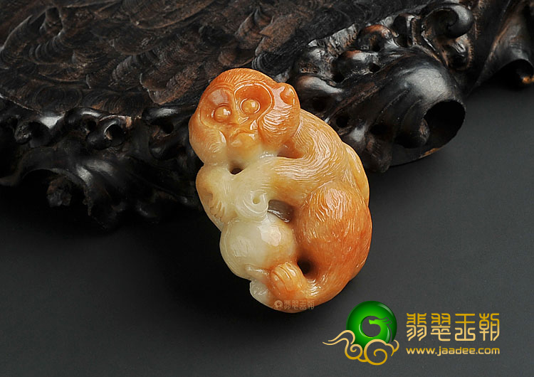 糯冰种红黄翡缅甸翡翠A货灵猴献寿挂件