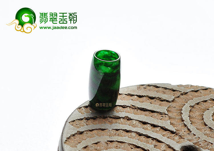 糯冰种癣加绿缅甸翡翠A货路路通挂件