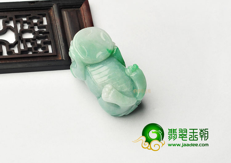 糯冰种飘翠缅甸翡翠A货貔貅挂件