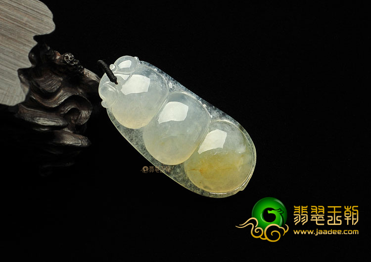 冰种晴水带黄翡缅甸翡翠A货四季豆挂件
