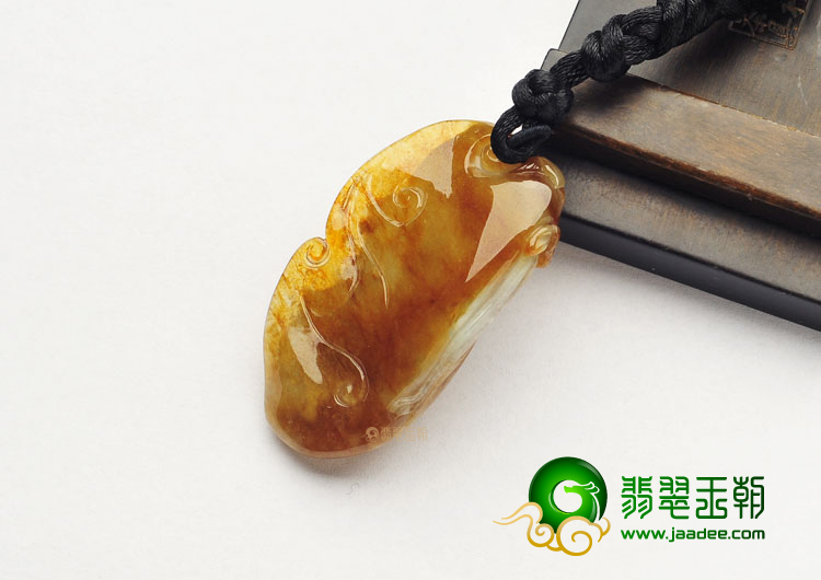糯冰种褐黄翡缅甸翡翠A货美女挂件