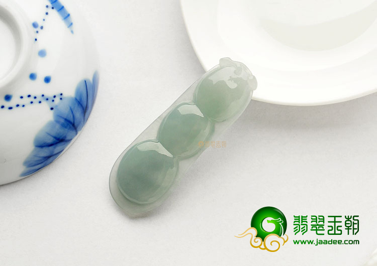 糯冰种晴水缅甸翡翠A货四季豆挂件