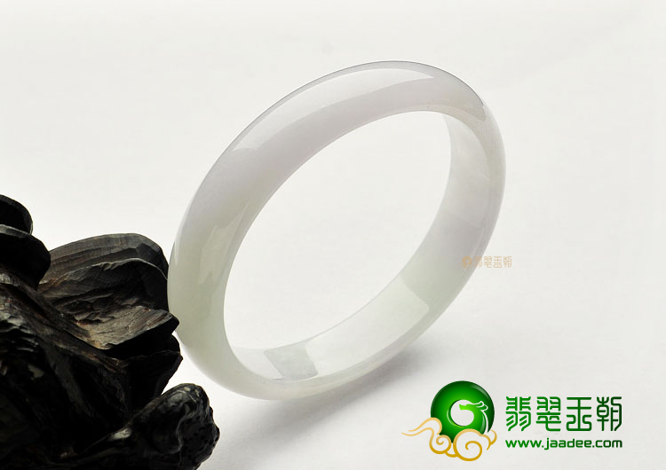 糯冰种晴水紫罗兰缅甸翡翠A货贵妃镯(55.3-51.3mm)