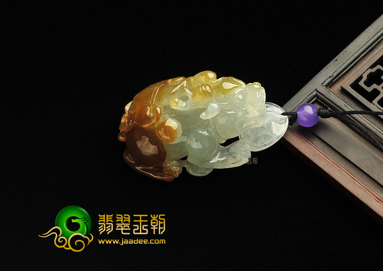 糯冰种褐黄翡缅甸翡翠A货貔貅挂件