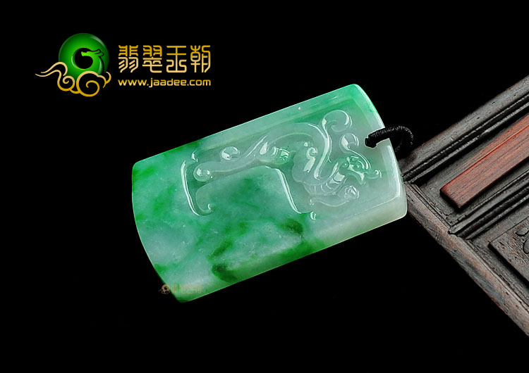 糯冰种翠色缅甸翡翠A货仿古凤牌挂件
