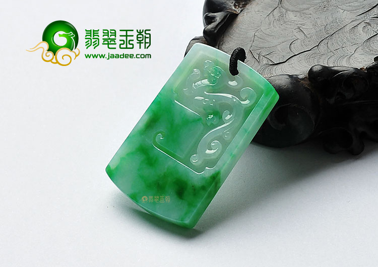 糯冰种翠色缅甸翡翠A货仿古凤牌挂件