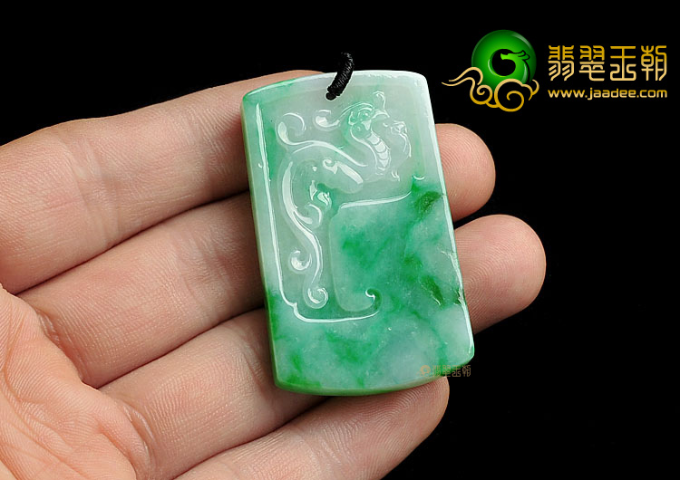 糯冰种翠色缅甸翡翠A货仿古凤牌挂件