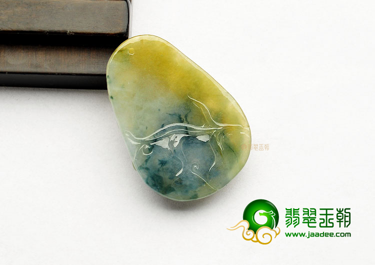 冰种黄翡飘花缅甸翡翠A货喜上眉梢挂件