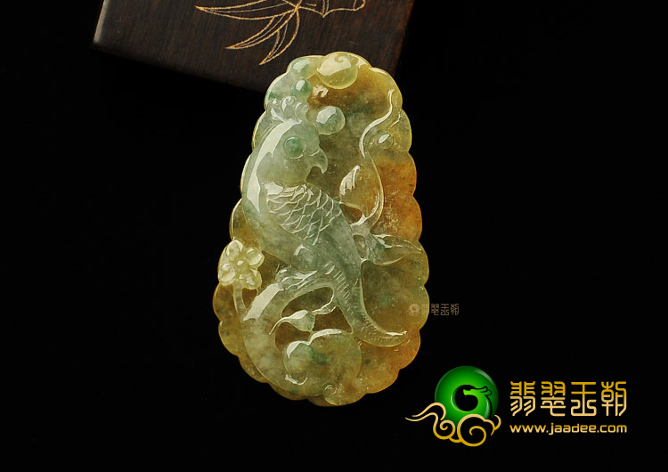 糯冰种黄翡飘花缅甸翡翠A货鹦鹉挂件
