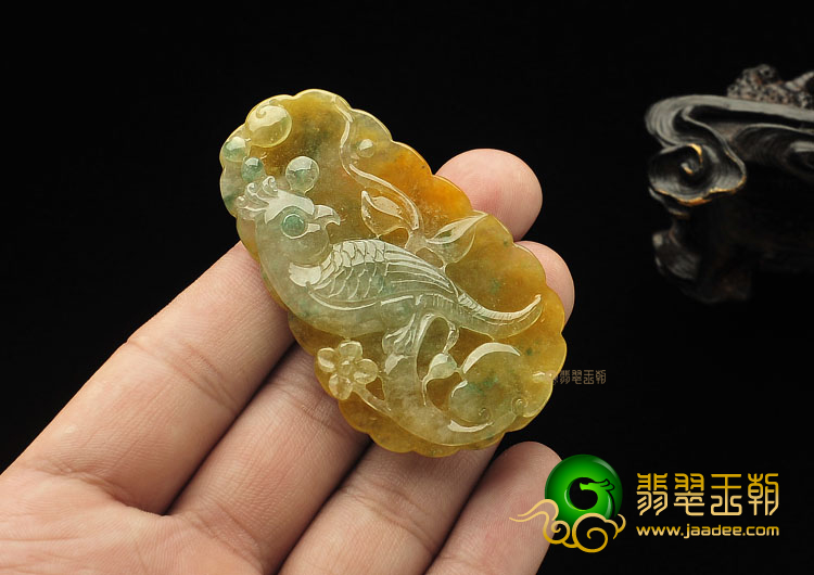 糯冰种黄翡飘花缅甸翡翠A货鹦鹉挂件