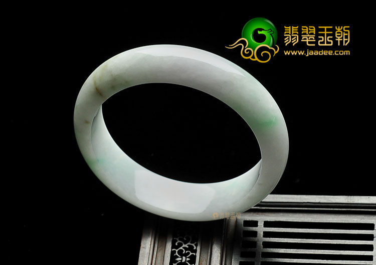 糯冰种飘翠缅甸翡翠A货手镯(58.9mm)