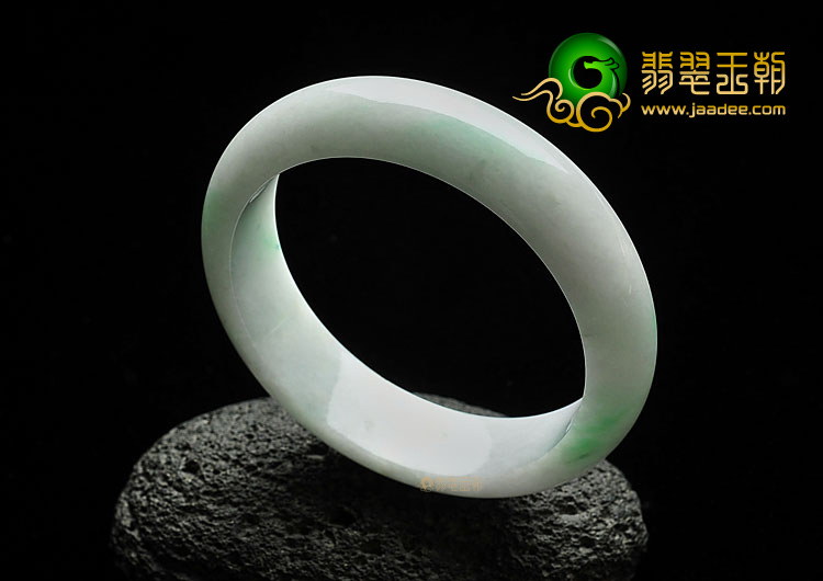 糯冰种飘翠缅甸翡翠A货手镯(58.9mm)