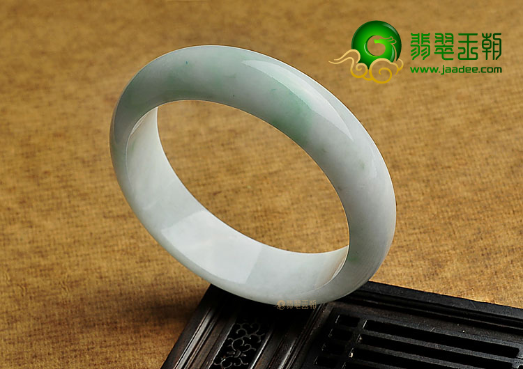 糯冰种飘翠缅甸翡翠A货手镯(59.1mm)