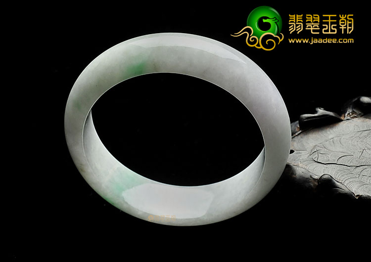 糯冰种淡春带彩缅甸翡翠A货手镯(59.2mm)