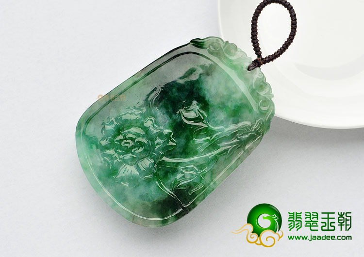 糯冰种翠色缅甸翡翠A货英雄挂件