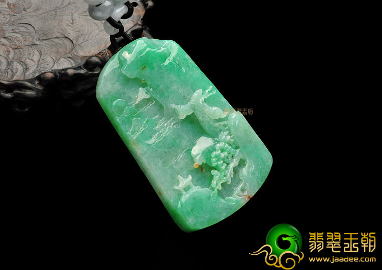 糯冰种豆色缅甸翡翠A货望月怀远挂件