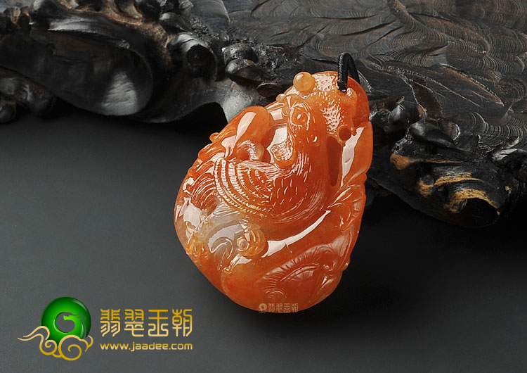 糯冰种红翡缅甸翡翠A货官上加官挂件