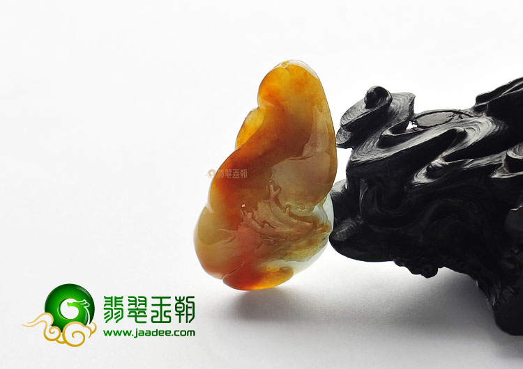 糯冰种褐黄翡缅甸翡翠A货龙马精神挂件