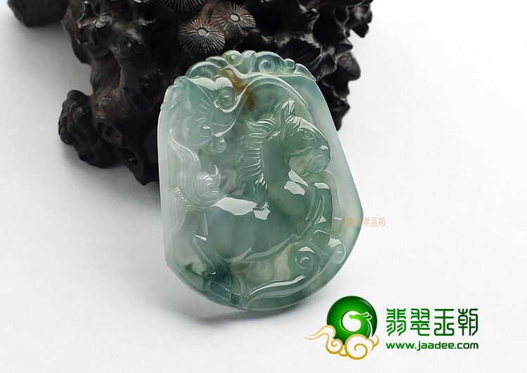 冰种飘花缅甸翡翠A货马到成功挂件