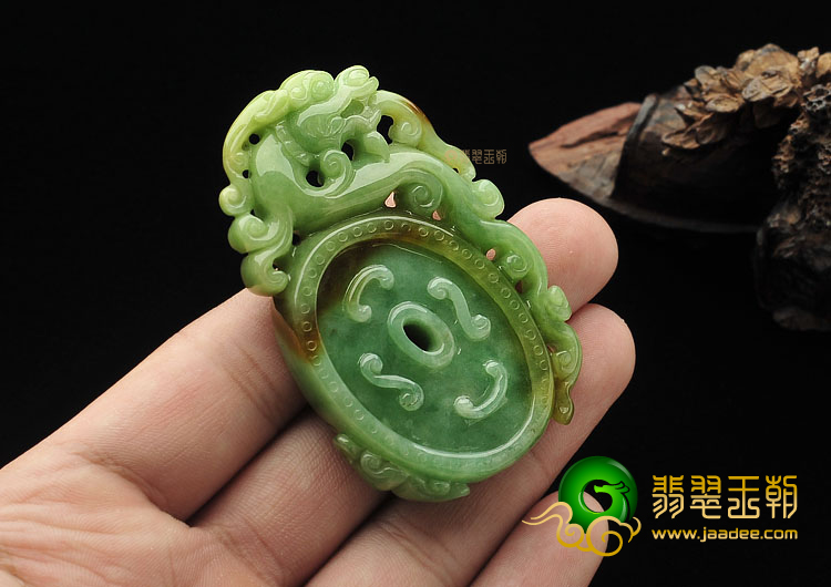 糯冰种褐黄加绿缅甸翡翠A货龙牌挂件