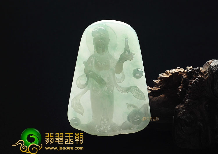 糯冰种晴水缅甸翡翠A货站观音挂件