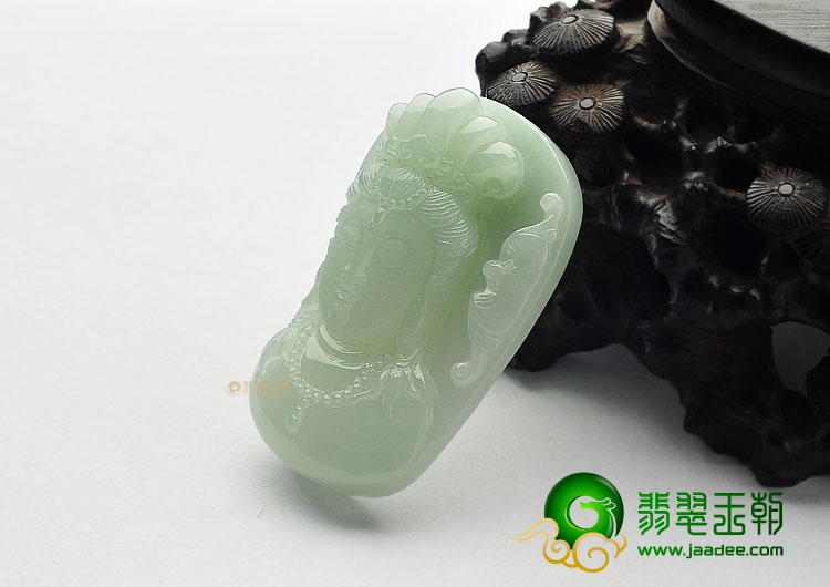 糯冰种晴水缅甸翡翠A货观音头挂件