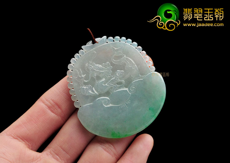 冰种略飘翠缅甸翡翠A货府中有龙挂件