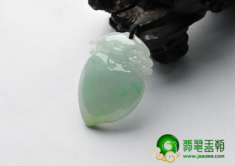 糯冰种黄加绿缅甸翡翠A货寿桃挂件