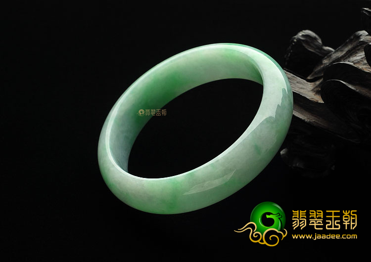 糯冰种飘翠缅甸翡翠A货手镯(58.8mm)
