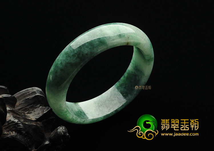 (超值推荐)糯冰种飘花缅甸翡翠A货手镯(59.5mm)
