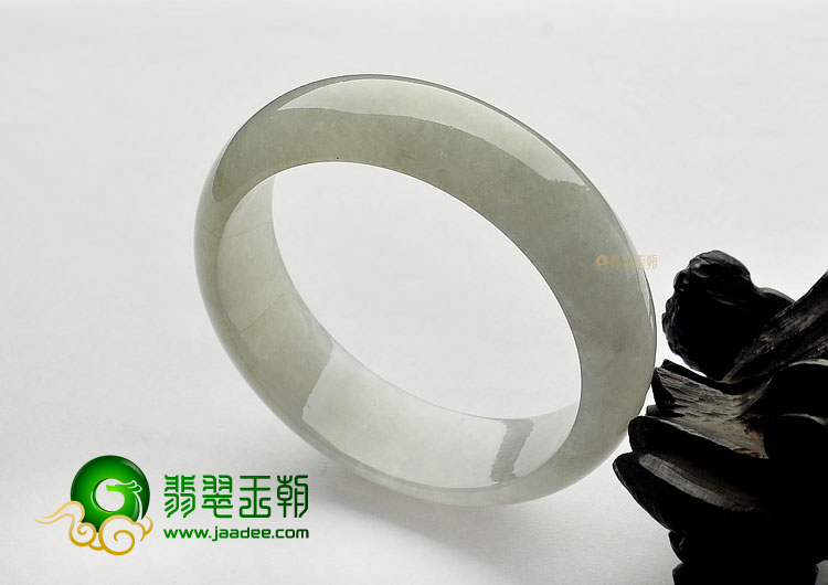 糯冰种晴水缅甸翡翠A货手镯(58.6mm)