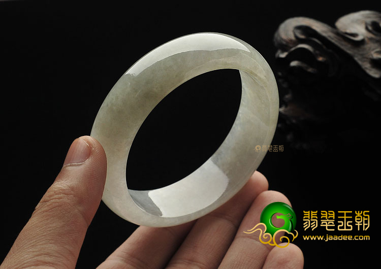糯冰种晴水缅甸翡翠A货手镯(58.6mm)
