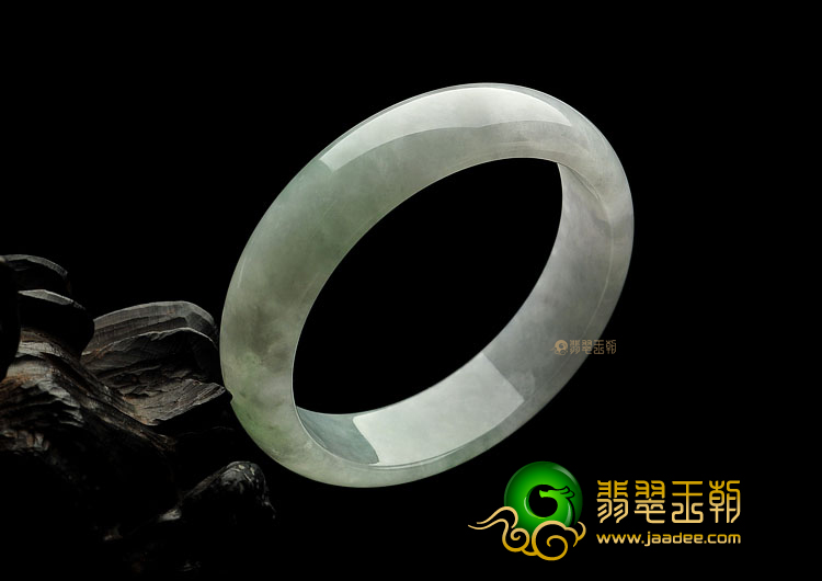 糯冰种晴水缅甸翡翠A货手镯(56.5mm)
