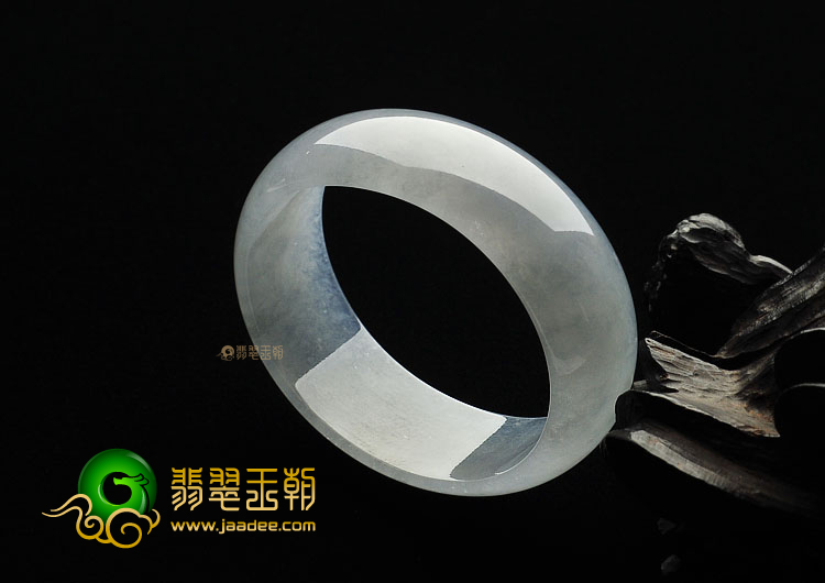 冰种晴水缅甸翡翠A货贵妃镯(50.4-44.8mm)