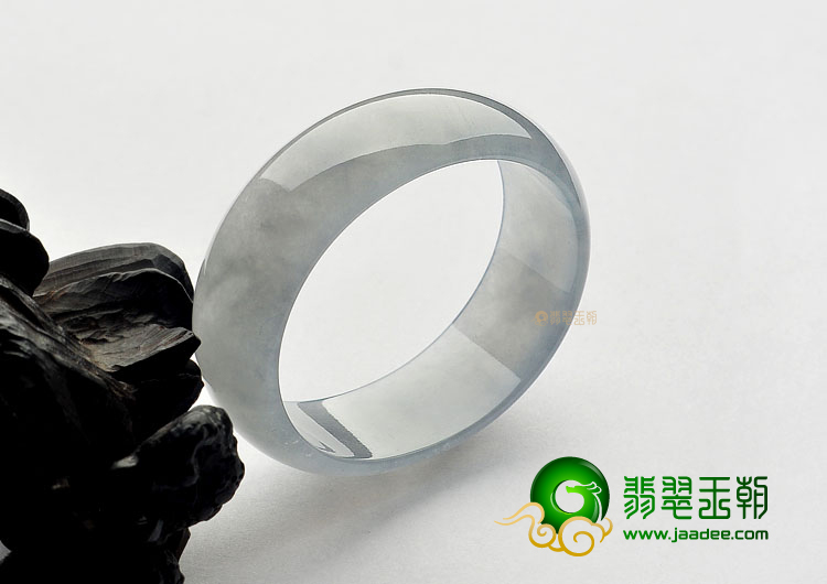 冰种晴水缅甸翡翠A货贵妃镯(50.4-44.8mm)