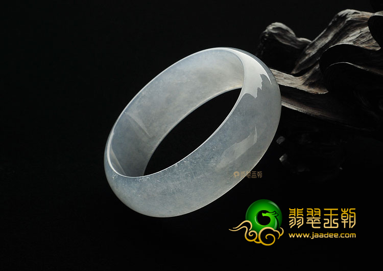 冰种晴水缅甸翡翠A货贵妃镯(50.4-44.8mm)