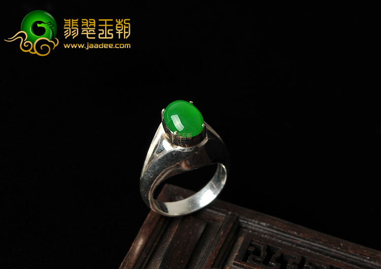 冰种阳绿缅甸翡翠A货戒面