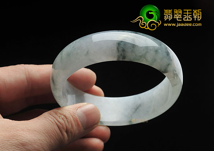 (超值推荐)糯冰种飘花缅甸翡翠A货手镯(59.2mm)
