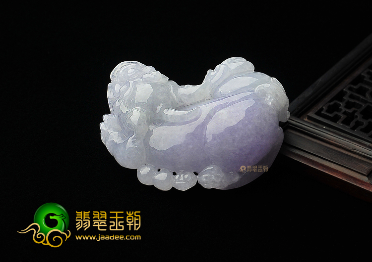 糯冰种晴水紫罗兰缅甸翡翠A货貔貅挂件