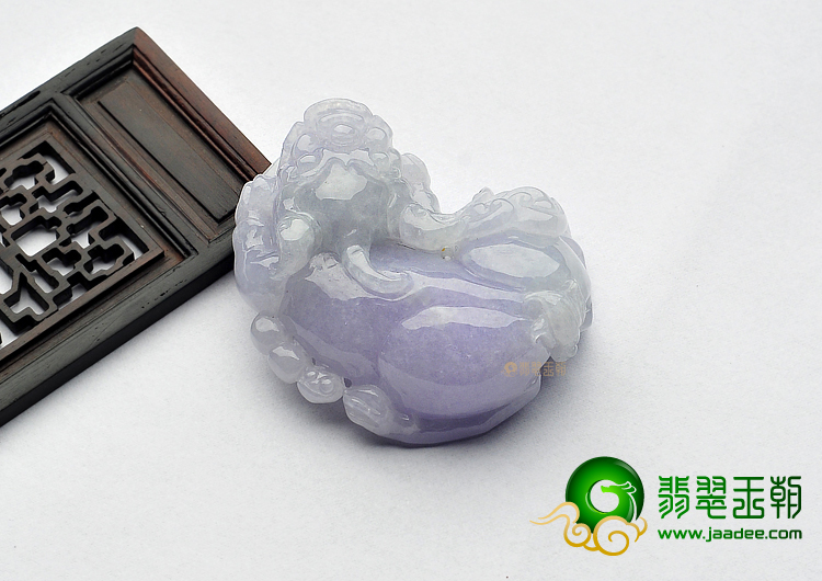 糯冰种晴水紫罗兰缅甸翡翠A货貔貅挂件