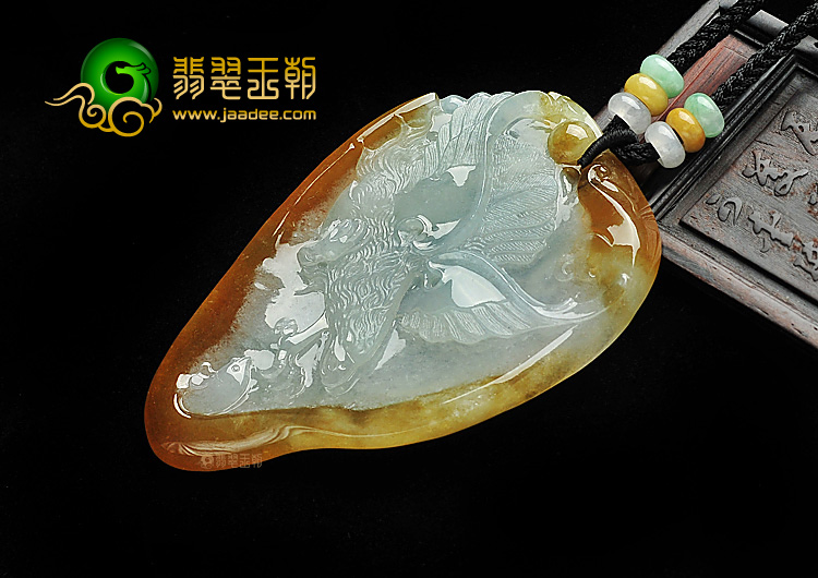 冰种褐黄翡缅甸翡翠A货大展鸿图挂件