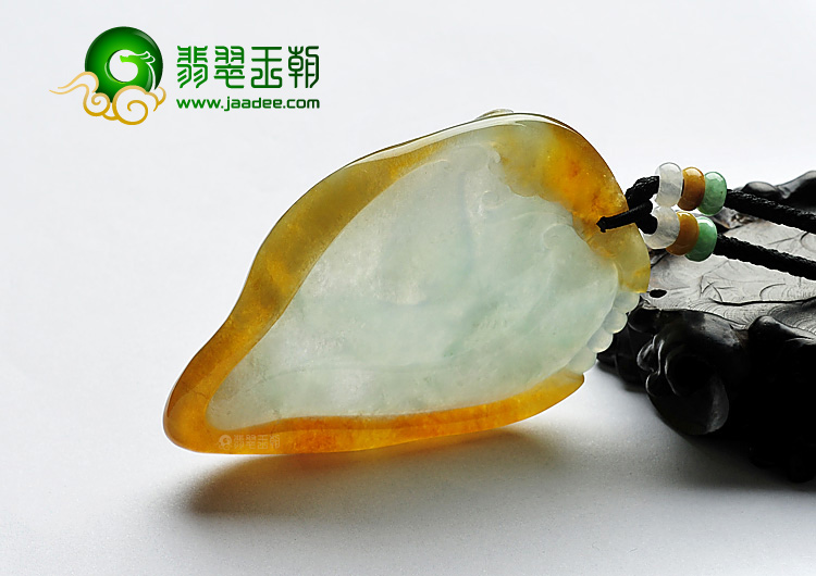 冰种褐黄翡缅甸翡翠A货大展鸿图挂件