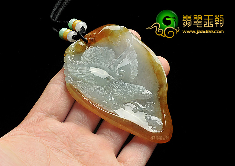 冰种褐黄翡缅甸翡翠A货大展鸿图挂件