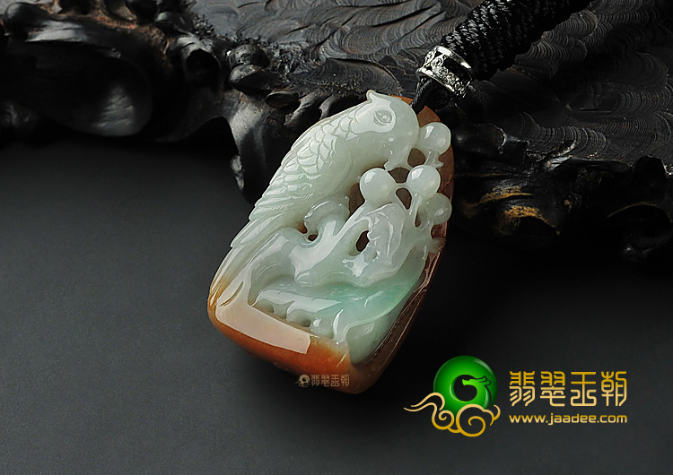 糯冰种三彩缅甸翡翠A货鹦鹉挂件