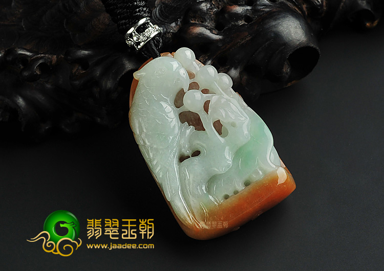 糯冰种三彩缅甸翡翠A货鹦鹉挂件