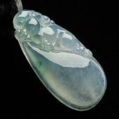 冰种略飘花缅甸翡翠A货福瓜挂件