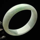 糯冰种略飘翠缅甸翡翠A货贵妃镯(51.3-46mm)